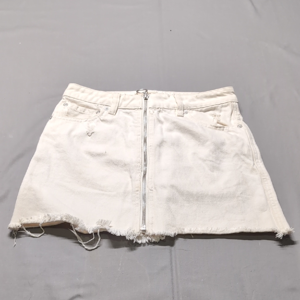 We‎ The Free White Denim Casual Mini Skirt Zip Size 24